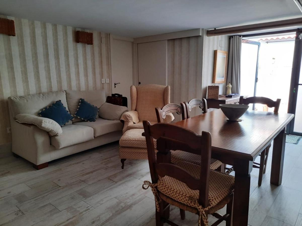 Un Apartamento Vacacional Con Detalles De Un Hogar Майрена-дель-Альхарафе Екстер'єр фото