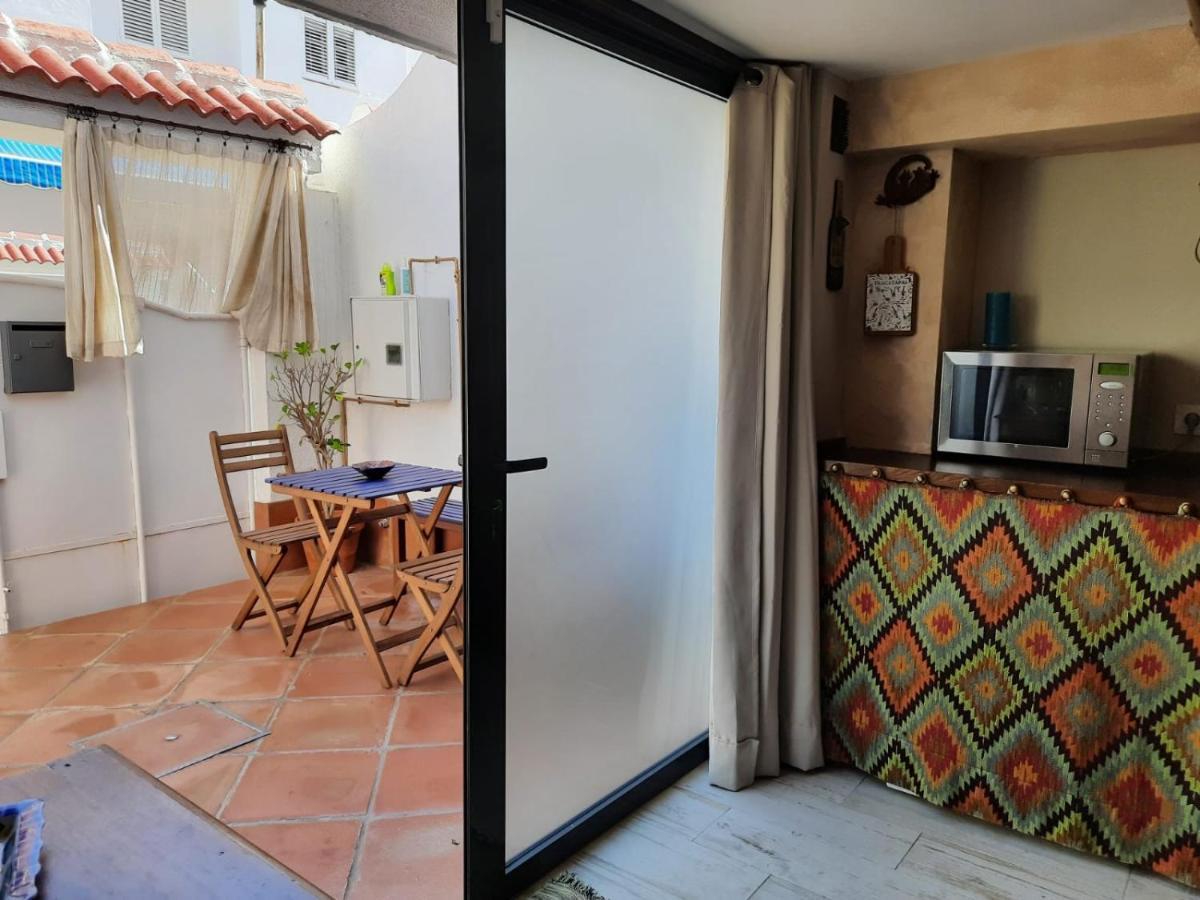 Un Apartamento Vacacional Con Detalles De Un Hogar Майрена-дель-Альхарафе Екстер'єр фото