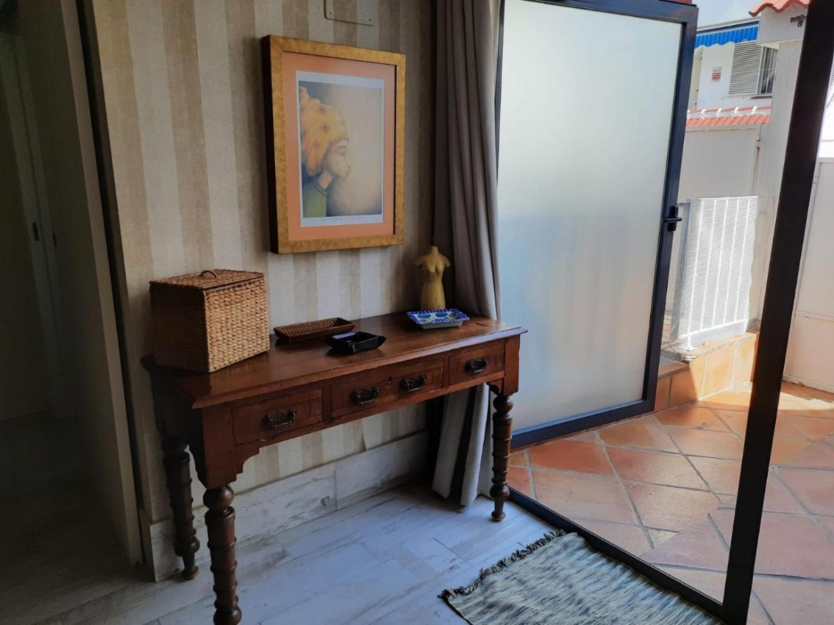 Un Apartamento Vacacional Con Detalles De Un Hogar Майрена-дель-Альхарафе Екстер'єр фото